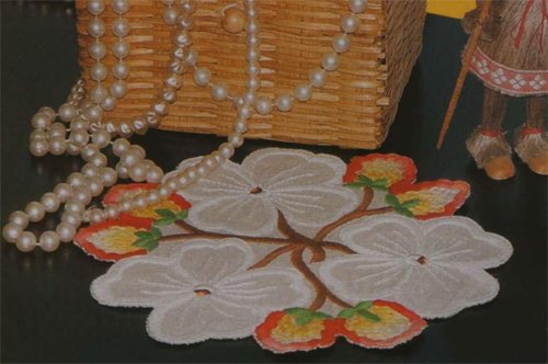 Круглая салфетка в технике ришелье